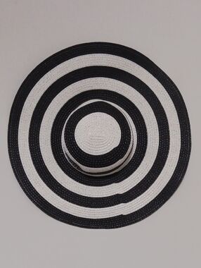 Black & White Wide Brim Straw Sun Hat